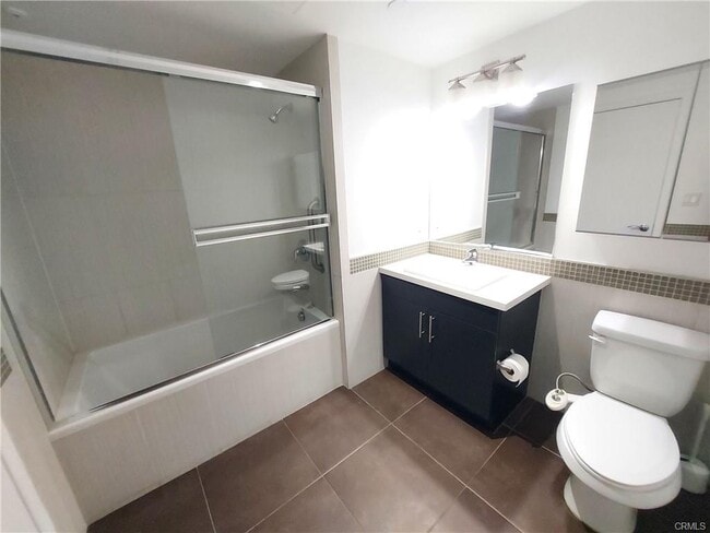 Building Photo - 159 W Green St Unit 201a, Rental