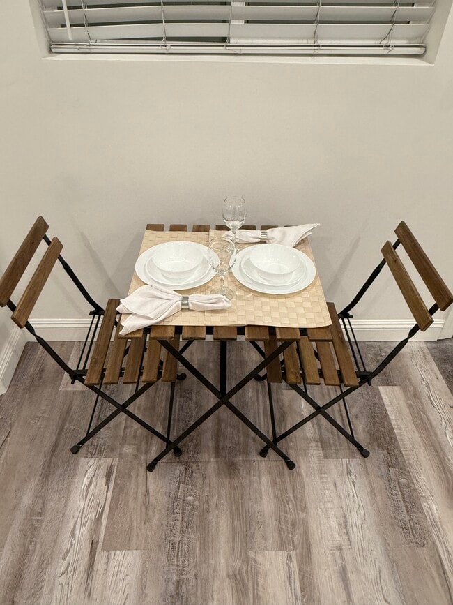 Photo - 6041 Wilkinson Ave Unit Roy Balulu