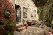 Photo - 2230 Fink St