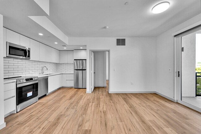 Photo - 1240 Magnolia Ave Unit 212