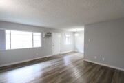 Photo - Villa Lago Apartments