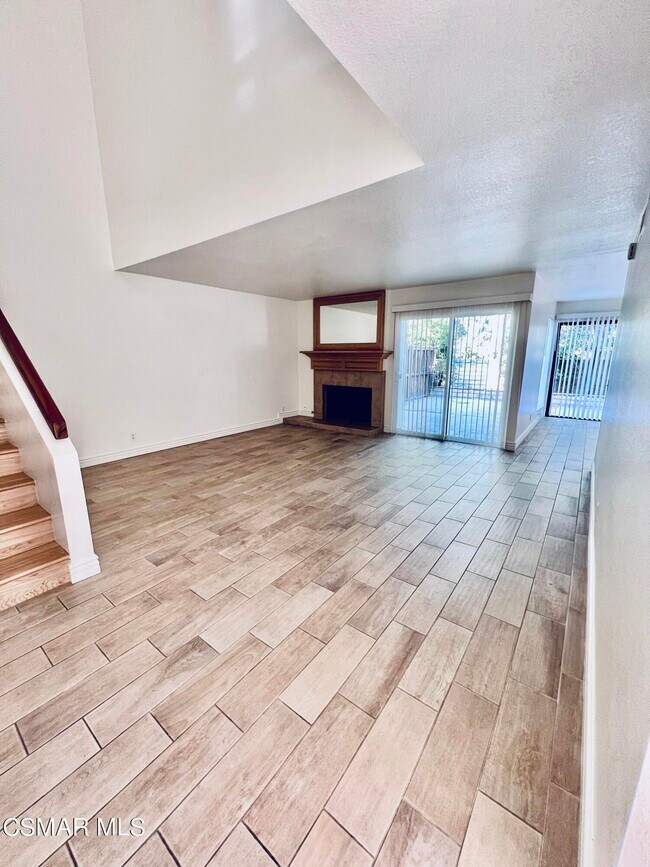 Photo - 937 Shadow Lake Dr