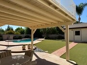 Covered patio deck - 23446 Blythe St House