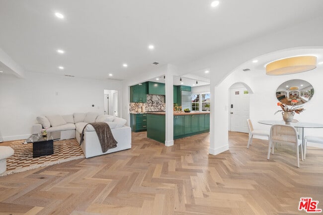 Photo - 9024 Keith Ave