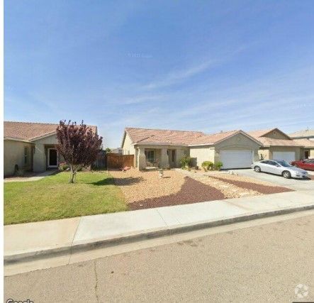 Building Photo - 11748 Luna Rd Rental
