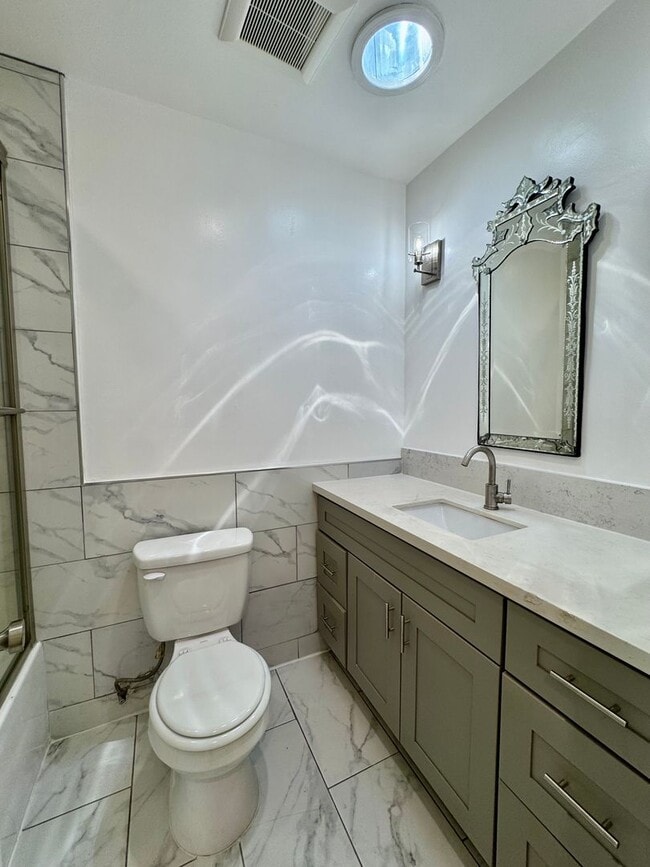 Photo - 337 Rexford Dr Unit 337 S Rexford Dr  8