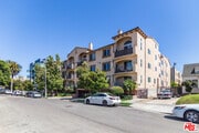 Photo - 5132 W Maplewood Ave Condo Unit 206