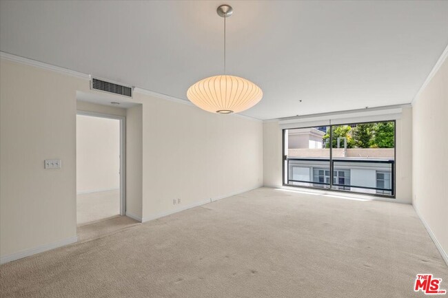 Photo - 10724 Wilshire Blvd Unit 604