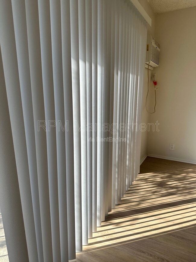 Photo - 4350 Troost Ave Unit 9