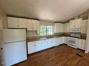 Photo - 4610 Foothill Rd