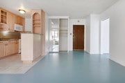 Main Entrance door with living area and kitch - 250 Linden Ave Condo Unit 208