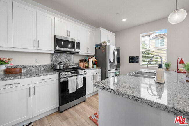 Photo - 12035 Sproul St