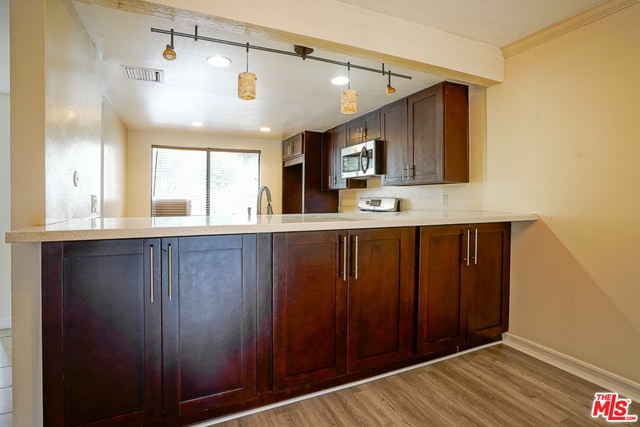 Photo - 5760 Owensmouth Ave Unit 14