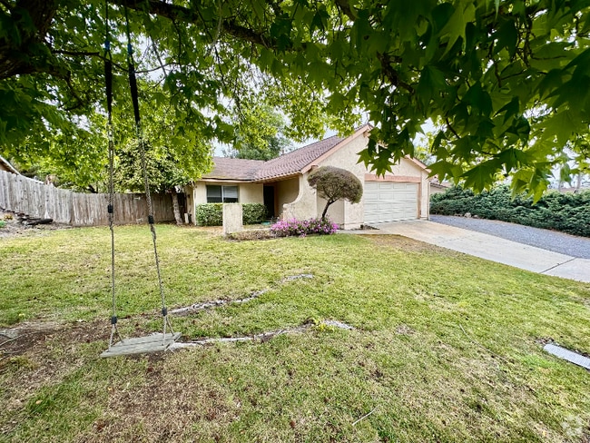 Building Photo - 1210 Caren Rd Rental