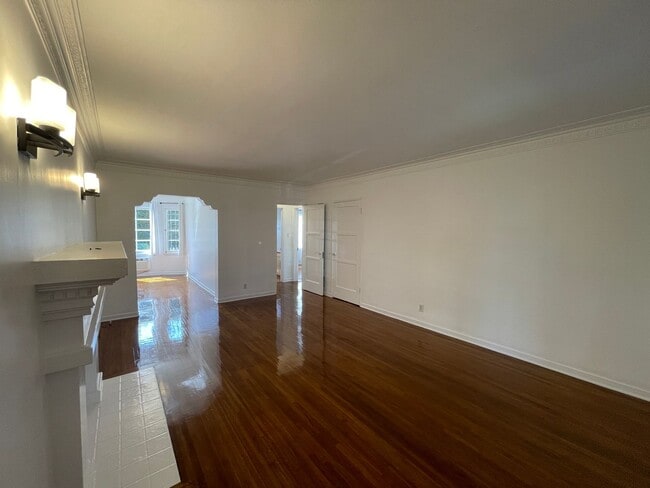 Photo - 927 Alandele Ave Apartment Unit 927