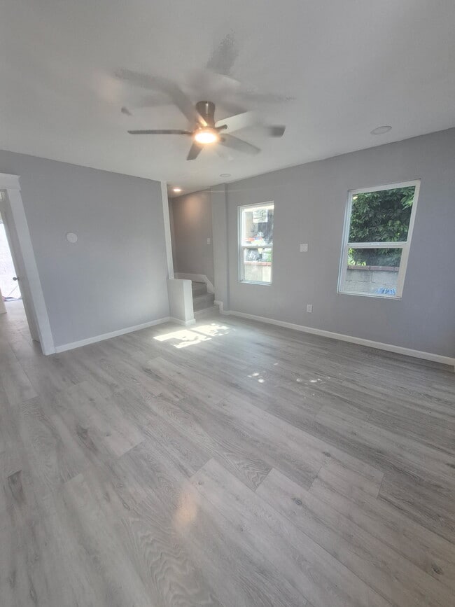 Photo - 3710 Wall St Unit 3712 Wall St