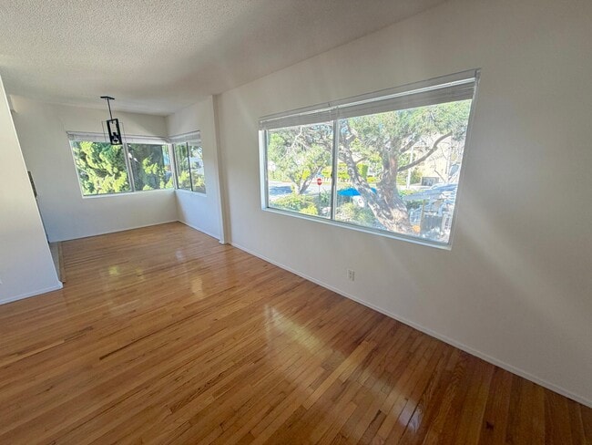 Photo - 807 3rd St Unit E