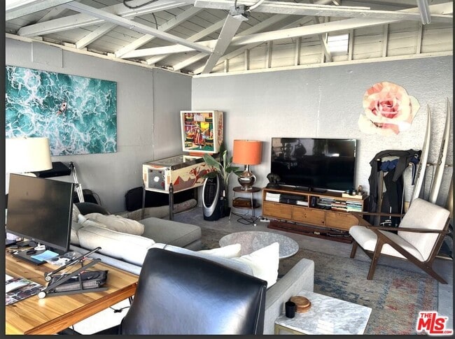 Photo - 3125 Stanford Ave