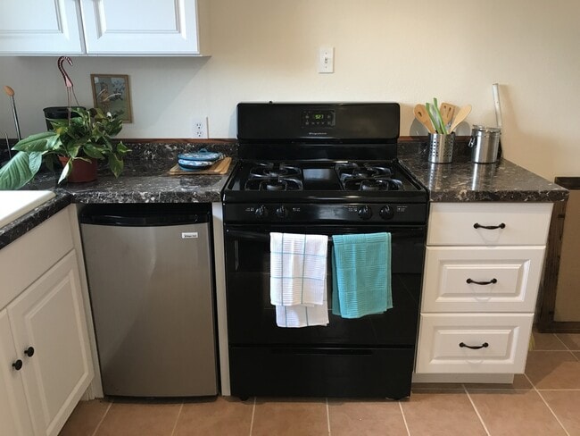 Photo - Awesome Furnished Cottage in Point Loma Heights