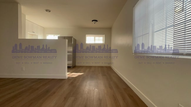 Photo - 3545 44th St