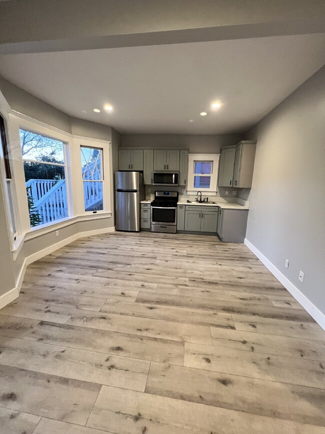 Photo - Fully renovated 2bed/1bath with private, g... Unit #1