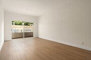 Photo - 1315 S Saltair Ave Unit 203