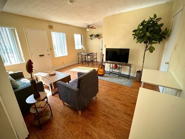 Photo - 1497 W 29th St Unit 1