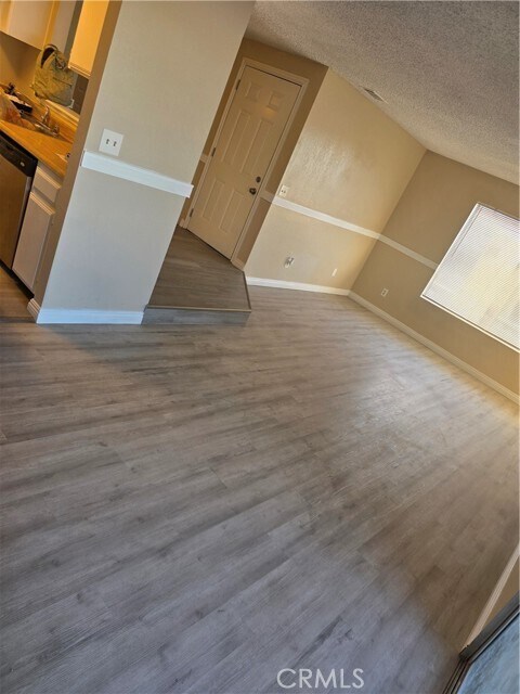 Photo - 1061 May Ln