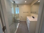 Photo - 7912 White Oak Ave Unit B