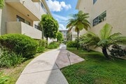 Photo - 5400 Lindley Ave Condo Unit 211