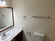 Photo - 453 E Lancaster Blvd