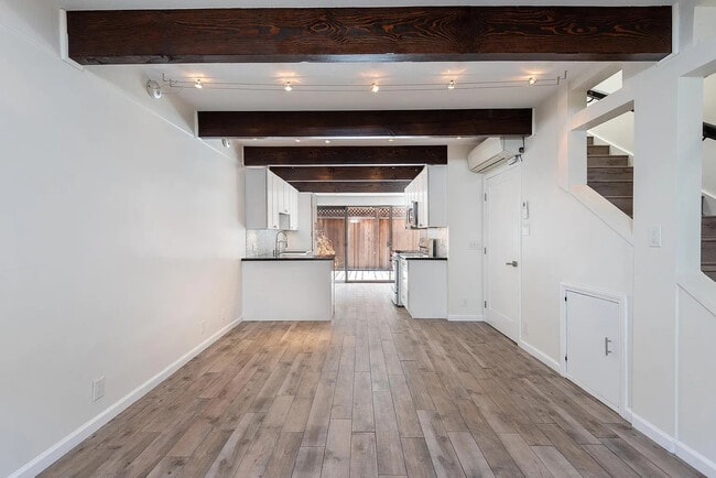 Photo - 4040 Grand View Blvd