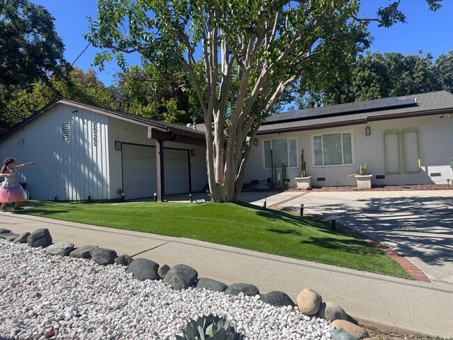 Building Photo - 20305 Aetna St