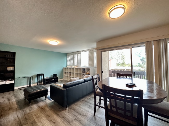 Photo - 6051 Canterbury Dr