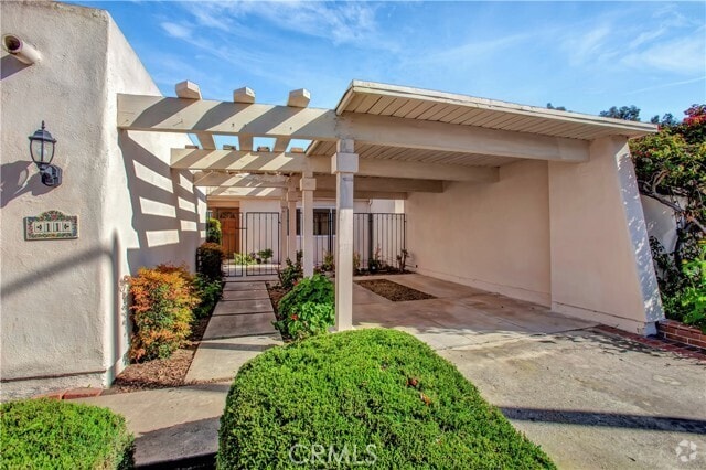 Building Photo - 11 Mandrake Way Rental