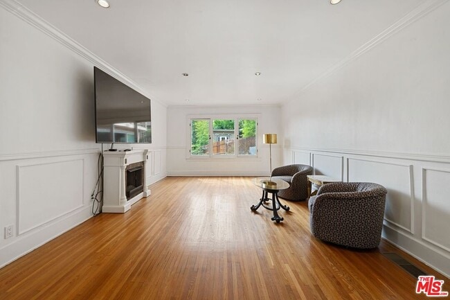 Photo - 2001 Pinehurst Rd Unit 2