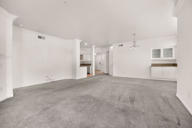 Photo - Gorgeous 3rd Floor Corner Unit in Summit Village Condominiums!