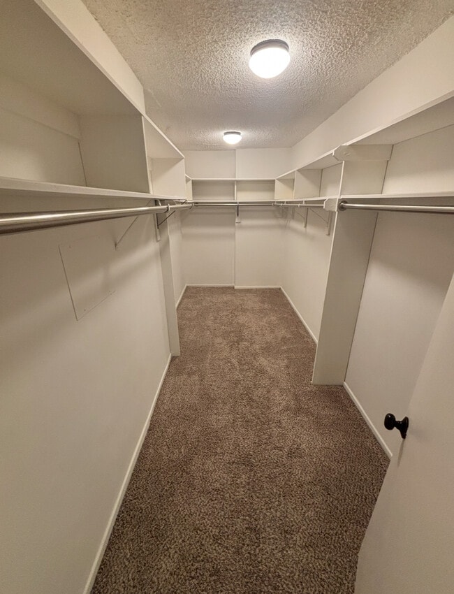 Photo - 1626 N Poinsettia Pl