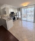 Apt. 31 - Dining area and kitchen - 659 S Cloverdale Ave