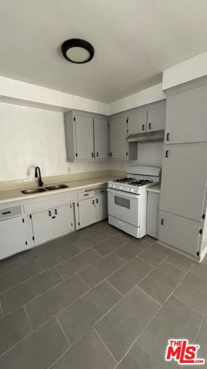 Photo - 8759 Tobias Ave Unit apt 05