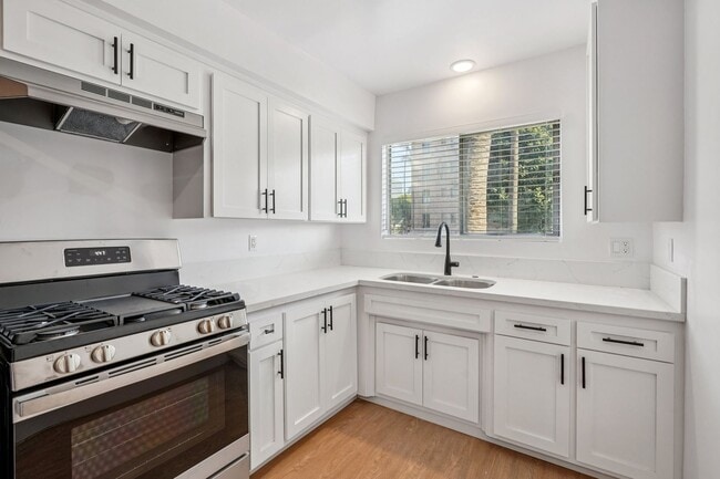 Photo - 123 California Ave