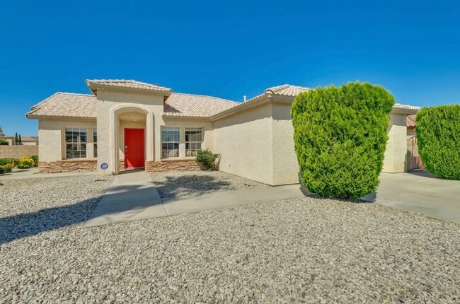 Building Photo - AVAILABLE NOW Rental