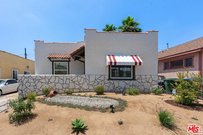 Photo - 2317 Vineyard Ave