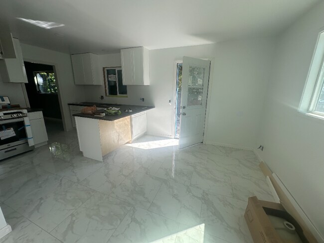 Photo - 1918 Dunswell Ave House