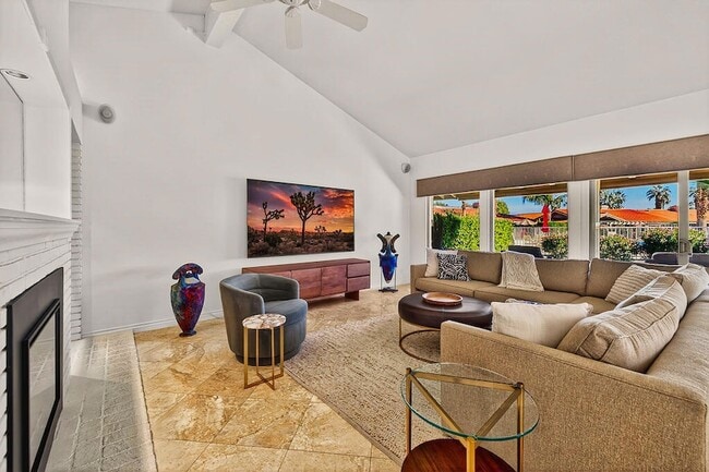 Photo - 45668 Pueblo Rd