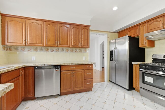 Photo - 307 S Doheny Dr