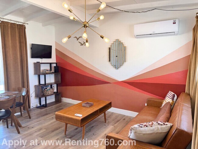 Photo - Cozy & Furnished 2 Bed 1 bath Home!