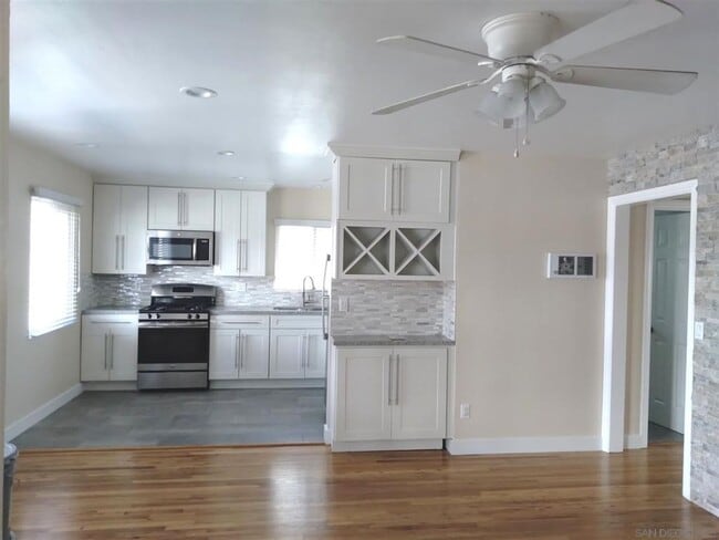 Photo - 2 BED 1 BATH Duplex Including 1 Car Garage in KENSINGTON