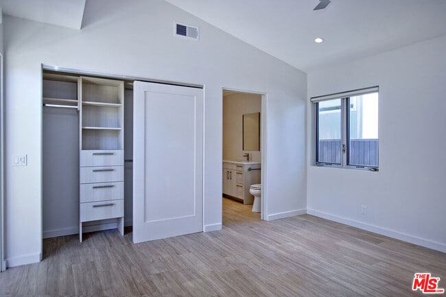 Photo - 806 6th Ave Unit 1