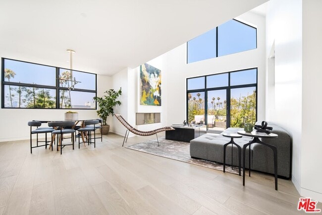 Photo - 8600 Wilshire Blvd Unit PH17